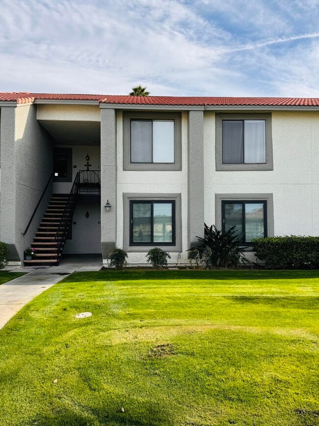 Building Photo - 43376 Cook St