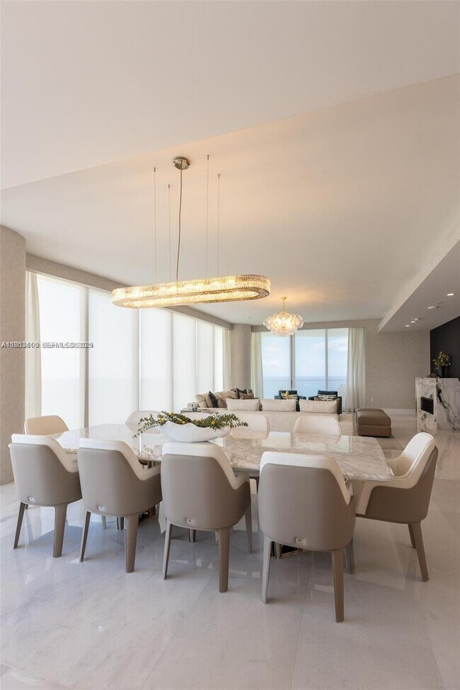 Building Photo - 17975 Collins Ave