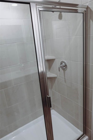 Building Photo - 211 Forest W St