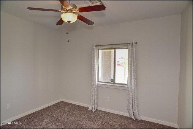 Building Photo - 6980 White Mesquite Wy