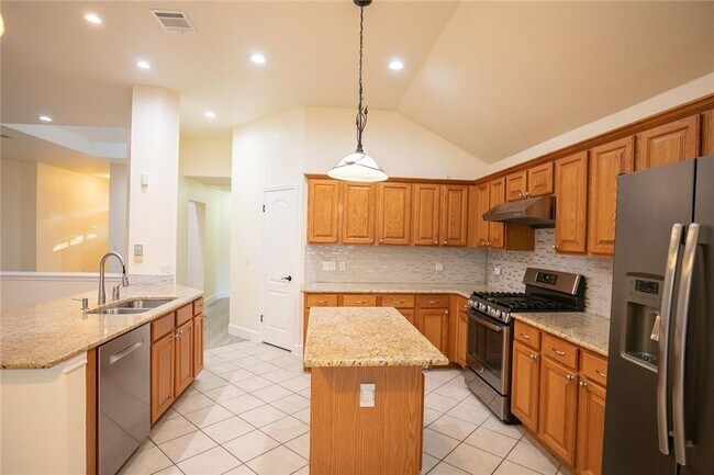 Building Photo - 12417 Mallard Ln