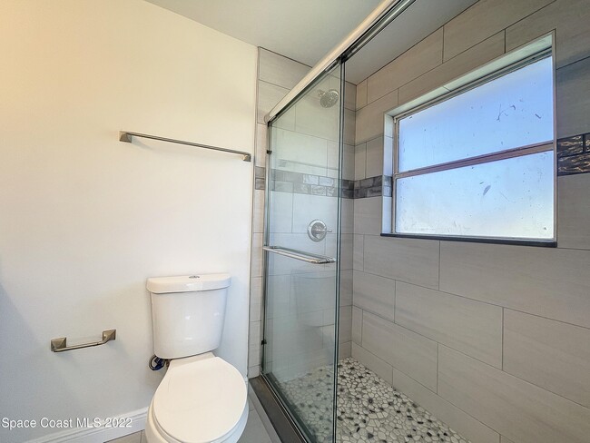 Building Photo - 124 Bermuda St