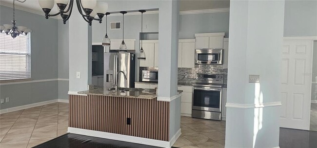 Building Photo - 14321 Mandolin Dr