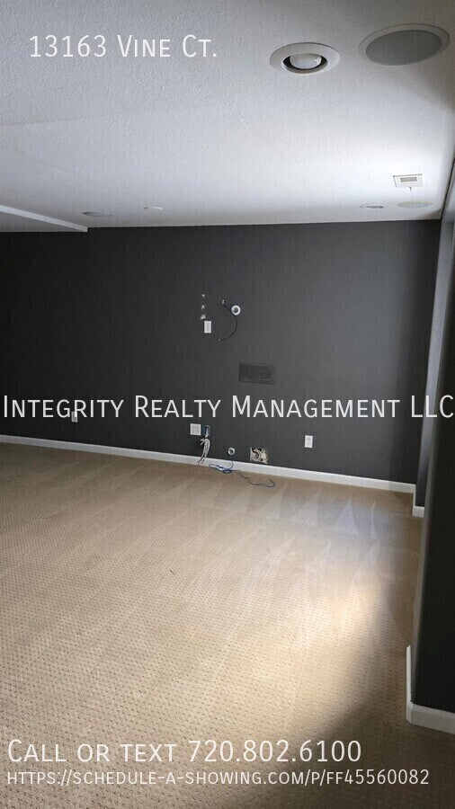 Building Photo - 13163 Vine Ct