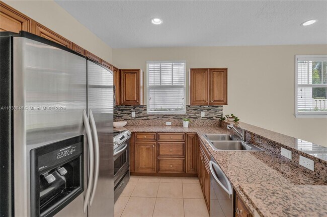 Building Photo - 4088 W Palm Aire Dr