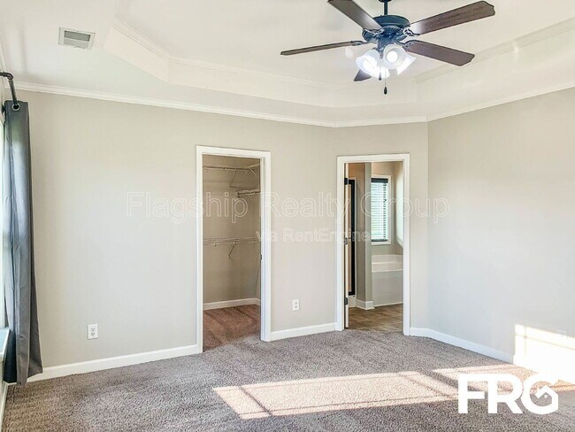 Building Photo - 230 Planters Ridge Dr