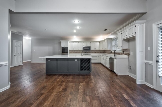 Building Photo - 1575 Huntley Cove