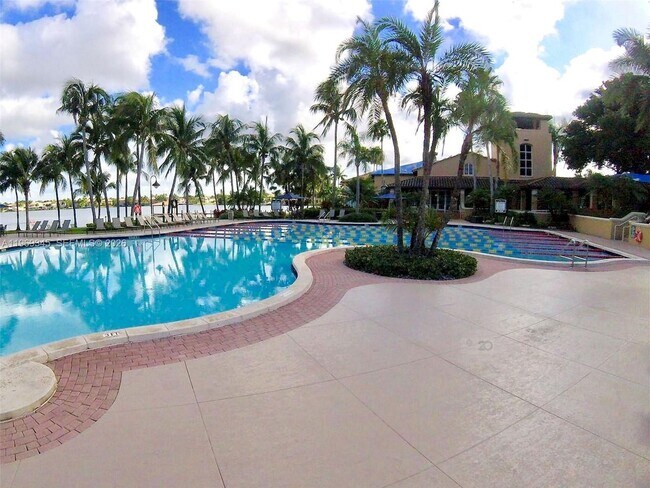 Building Photo - 10730 NW 66th St