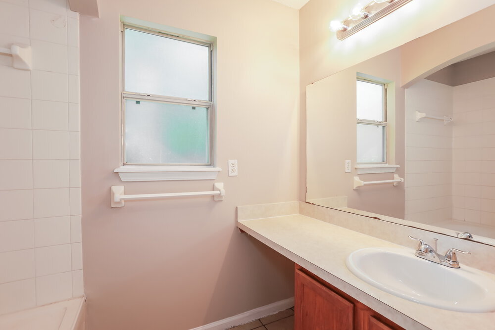 Building Photo - 3111 Wavering Ln