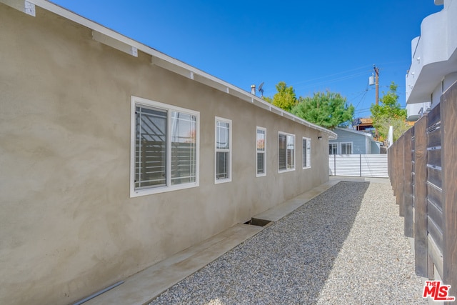 Building Photo - 1127 N Formosa Ave