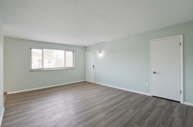 Building Photo - 1210 Pierce St