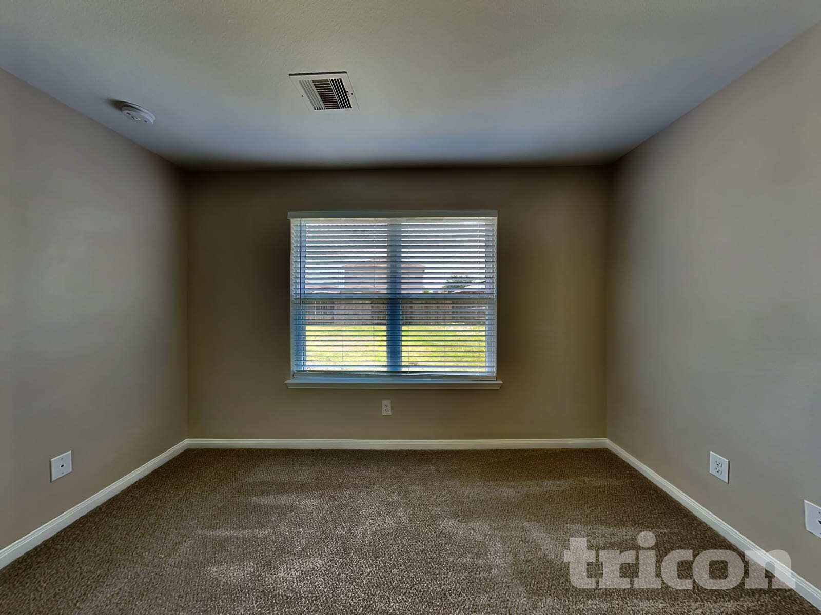 Building Photo - 336 Comanche Plains Rd