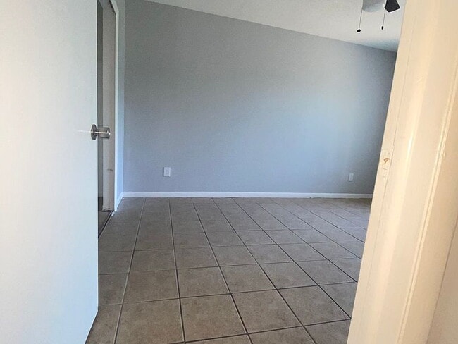 Building Photo - "Charming 2-Bed, 2-Bath Retreat in Winter ...