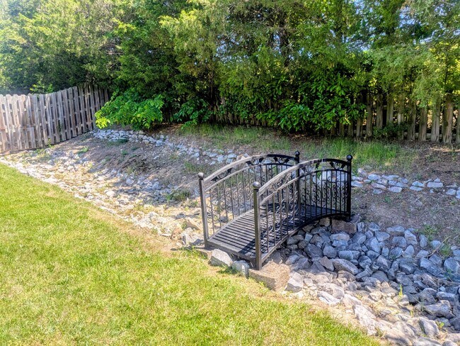 Building Photo - 2504 Feldspar Ct