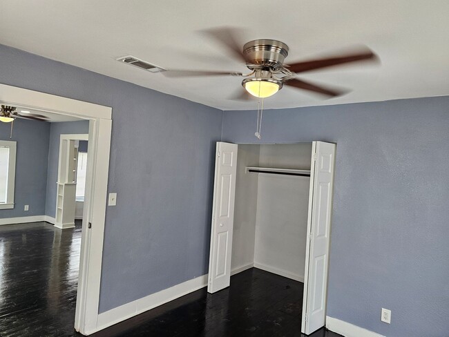 Building Photo - 2 bedroom house for rent in Downtown Killeen
