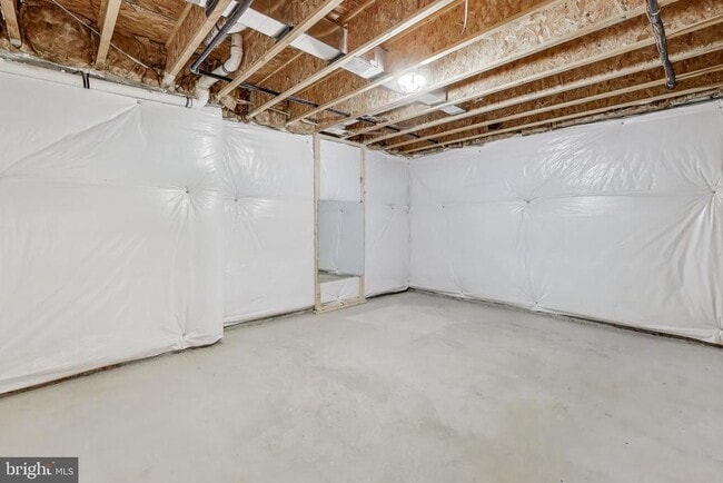 Building Photo - 3897 Hillview Ct