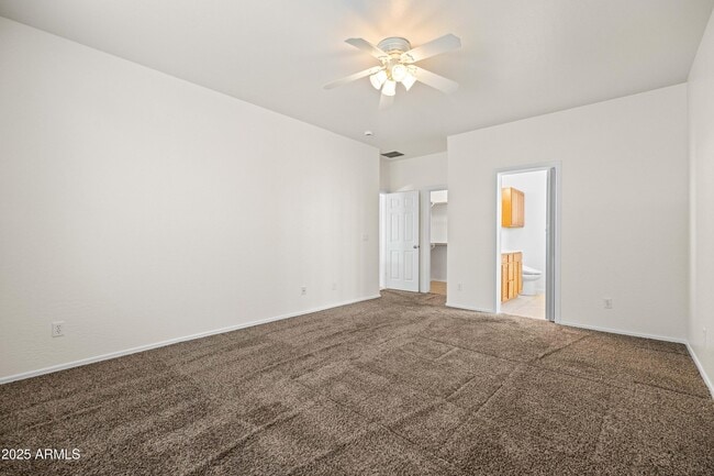 Building Photo - 2177 W Agrarian Hills Dr