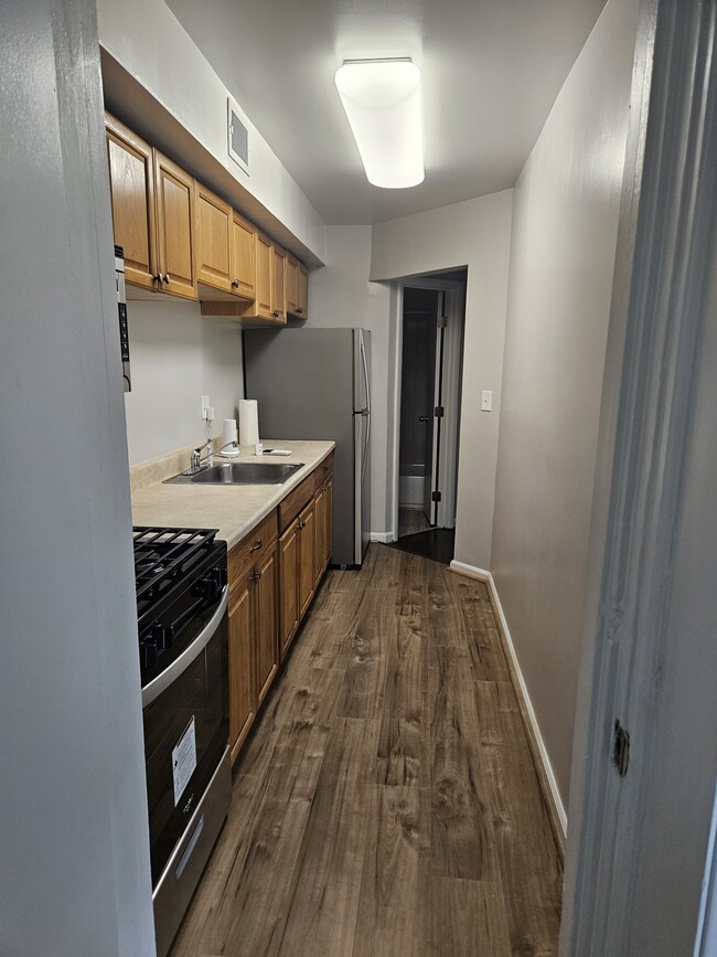 Kitchen - 3039 30th St SE