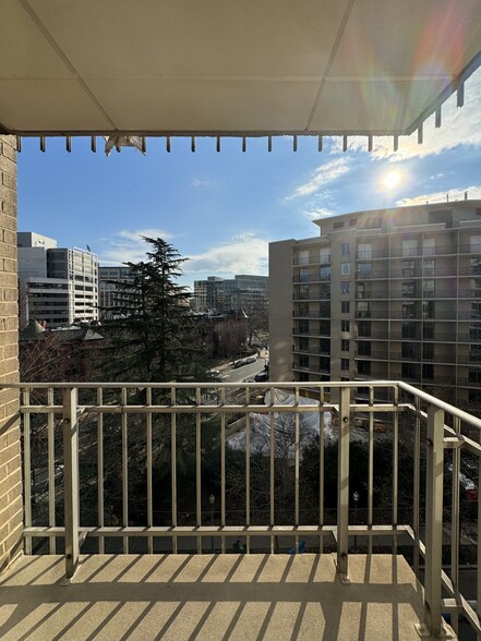 Balcony Overlooking L Street NW - 2201 L St NW