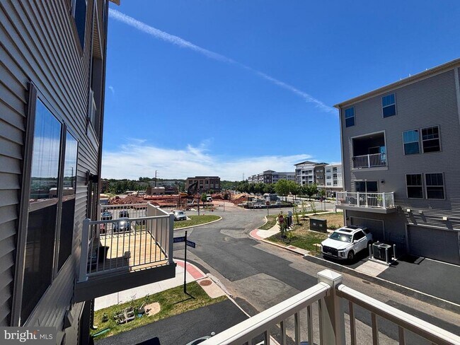 Building Photo - 1104 Dabney Dr