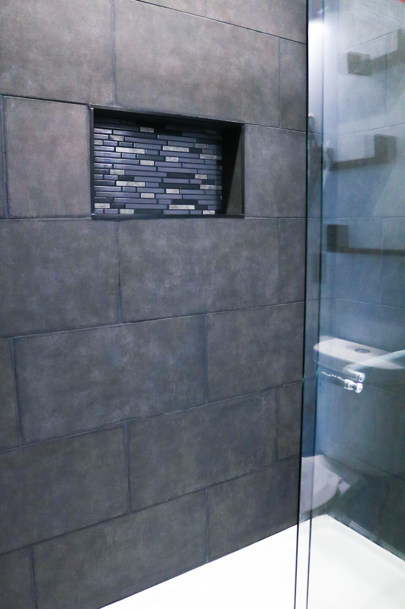 Master shower - 1716 Moreland Ave