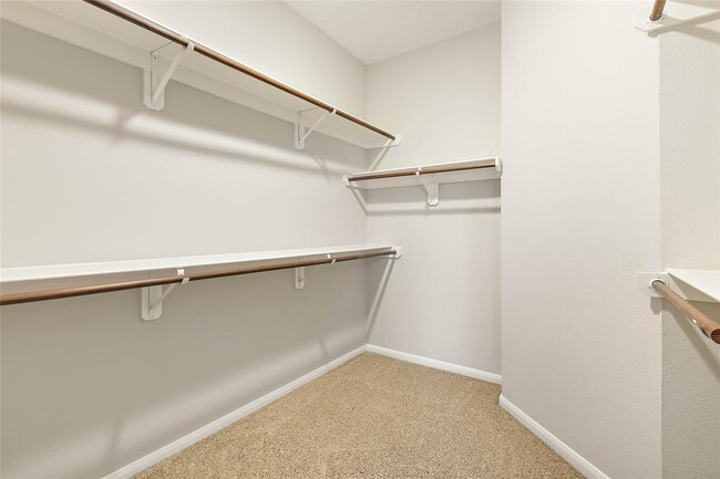 Building Photo - 71 E Sterling Pond Cir