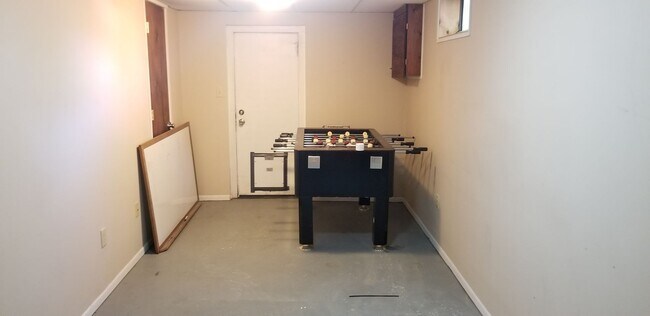 Building Photo - Now Leasing for May 2026!