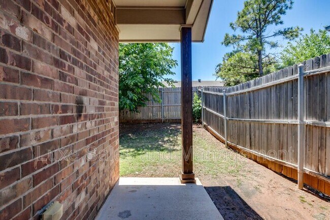 Building Photo - 2188 Buena Vida Ln