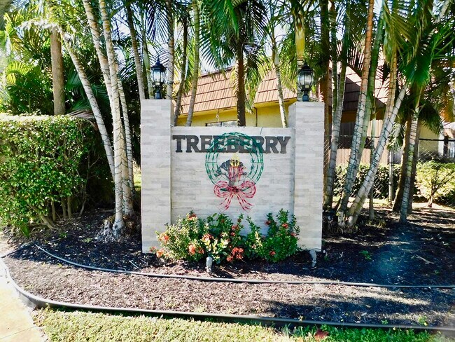 Building Photo - 4155 Turnberry Cir