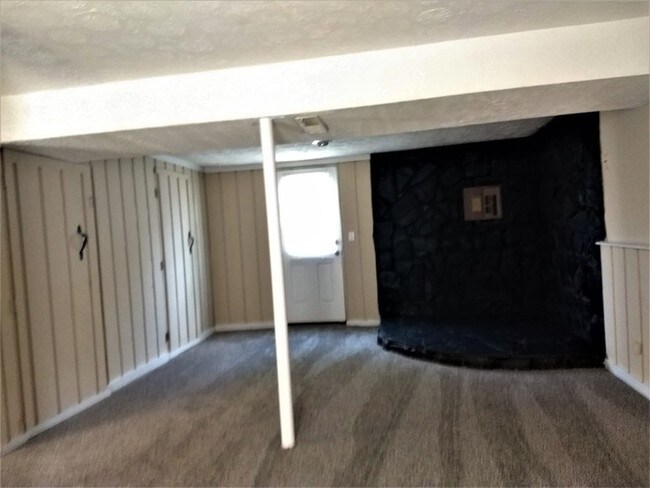 Building Photo - 4280 Boyne Ct