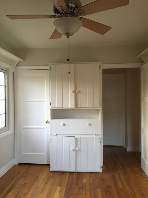 Building Photo - 5729 Bertrand Ave