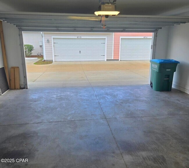 Building Photo - 8703 Conch Shell Ct