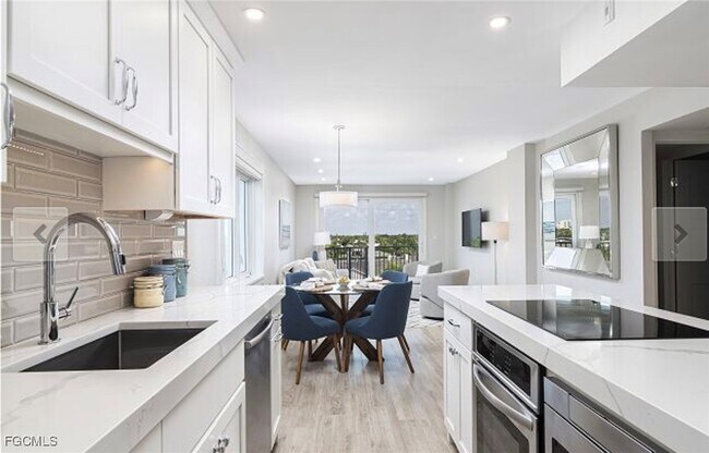 Building Photo - 1300 Gulf Shore Blvd N