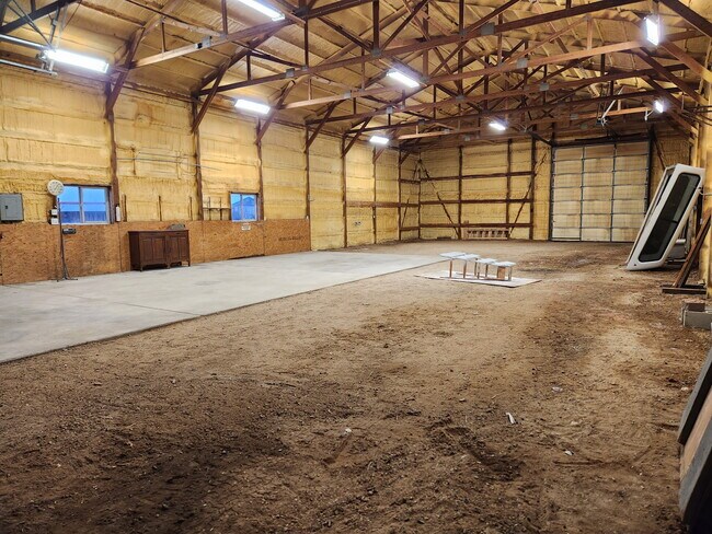 Building Photo - 15507 Co Rd 10