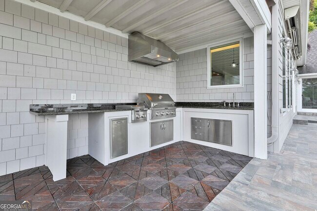 Building Photo - 111 Loblolly Cir