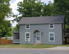 Building Photo - 109 E North St