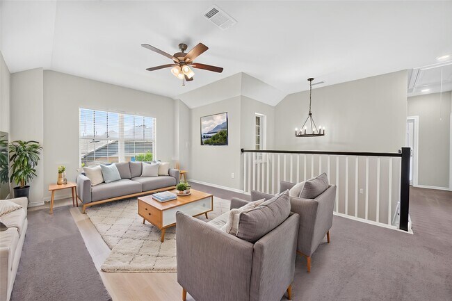 Building Photo - 23335 Yellow Larkspur Ln