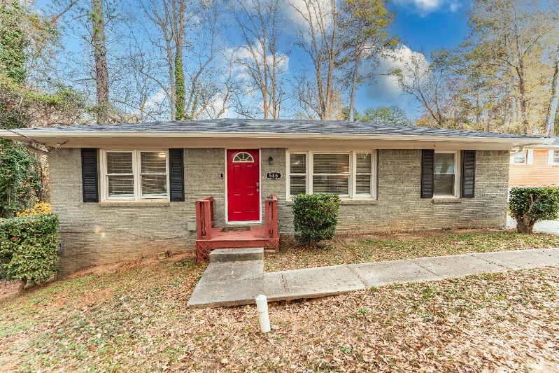 Building Photo - 586 Oakside Dr SW