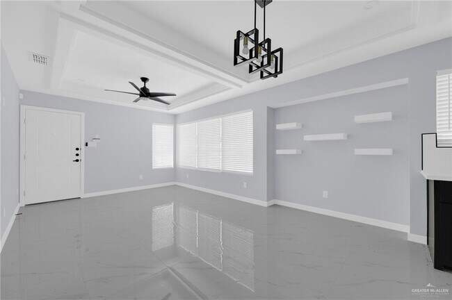 Building Photo - 12 12th St