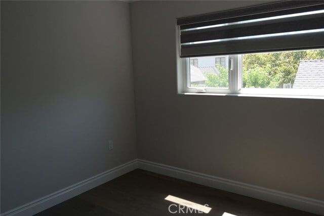 Building Photo - 327 S Orange Dr