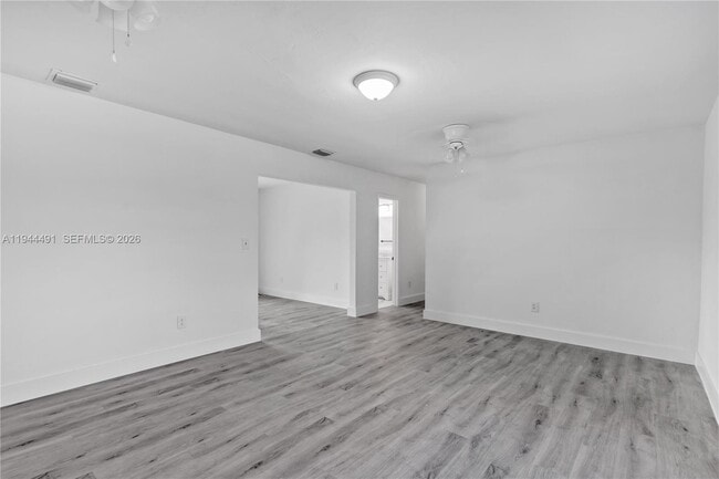 Building Photo - 5215 SW 128th Ave