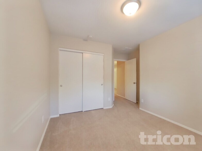 Building Photo - 15109 N Verbena St