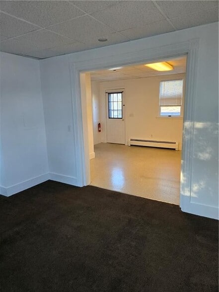 Building Photo - 1543 Mendon Rd
