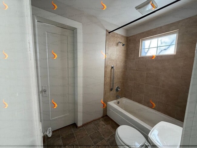 Building Photo - Charming 3-Bed with Fireplace & Large Fenced Yard!