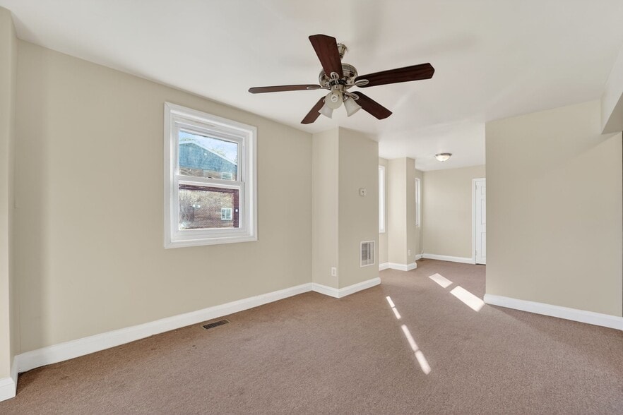 Building Photo - 3544 4th St