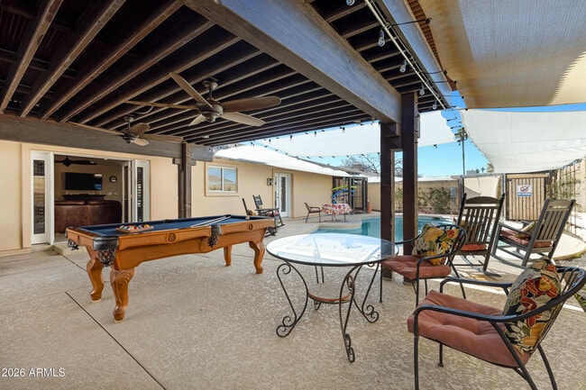 Building Photo - 2032 E La Jolla Dr