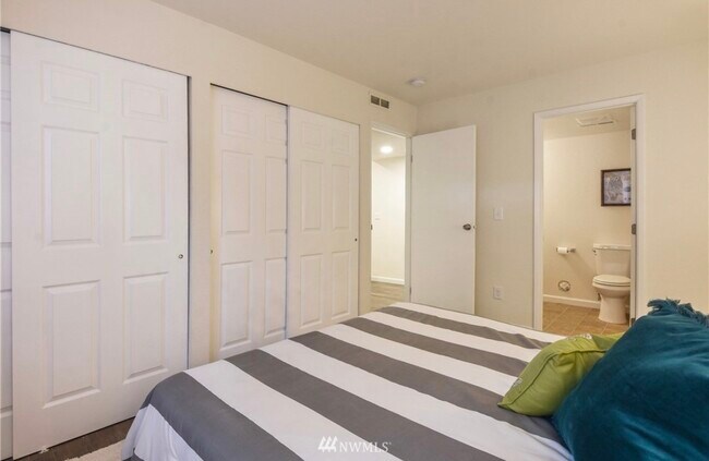 Building Photo - 23411 102nd Ave SE