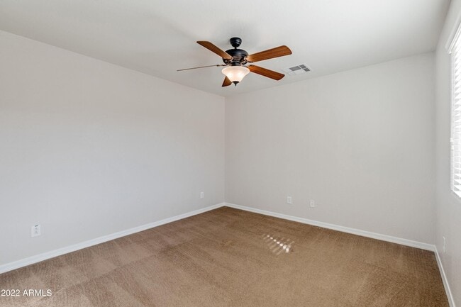 Building Photo - 3983 E Cat Balue Dr