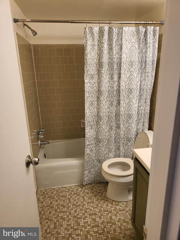 Building Photo - 19305 Club House Rd