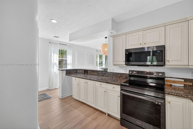 Building Photo - 1214 W Las Olas Blvd